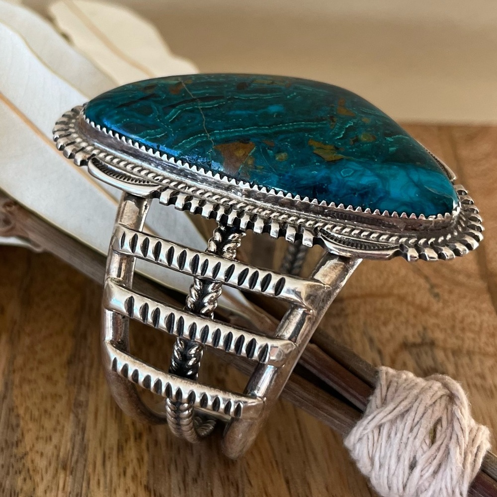 SOLD ‼️ HP 2X • Huge Sterling Turquoise/Malachite Cuff Bracelet - Picture 3 of 6